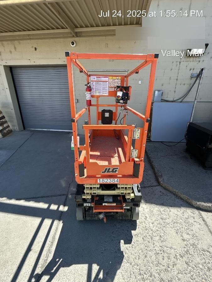 2021 JLG ES1330L