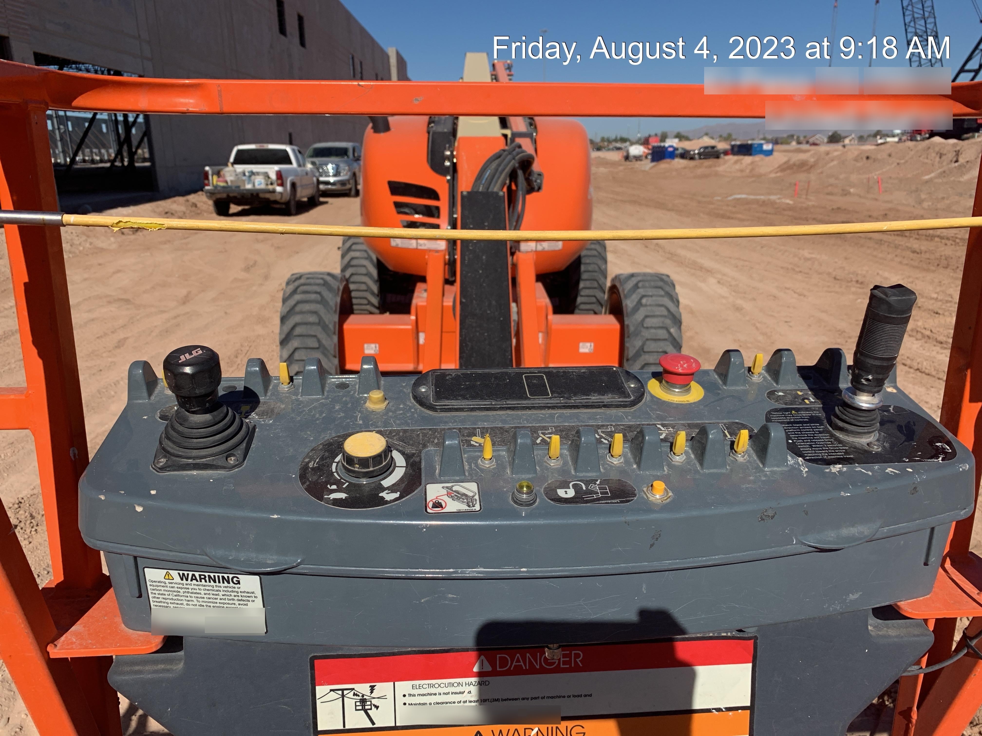 2021 JLG 600AJ