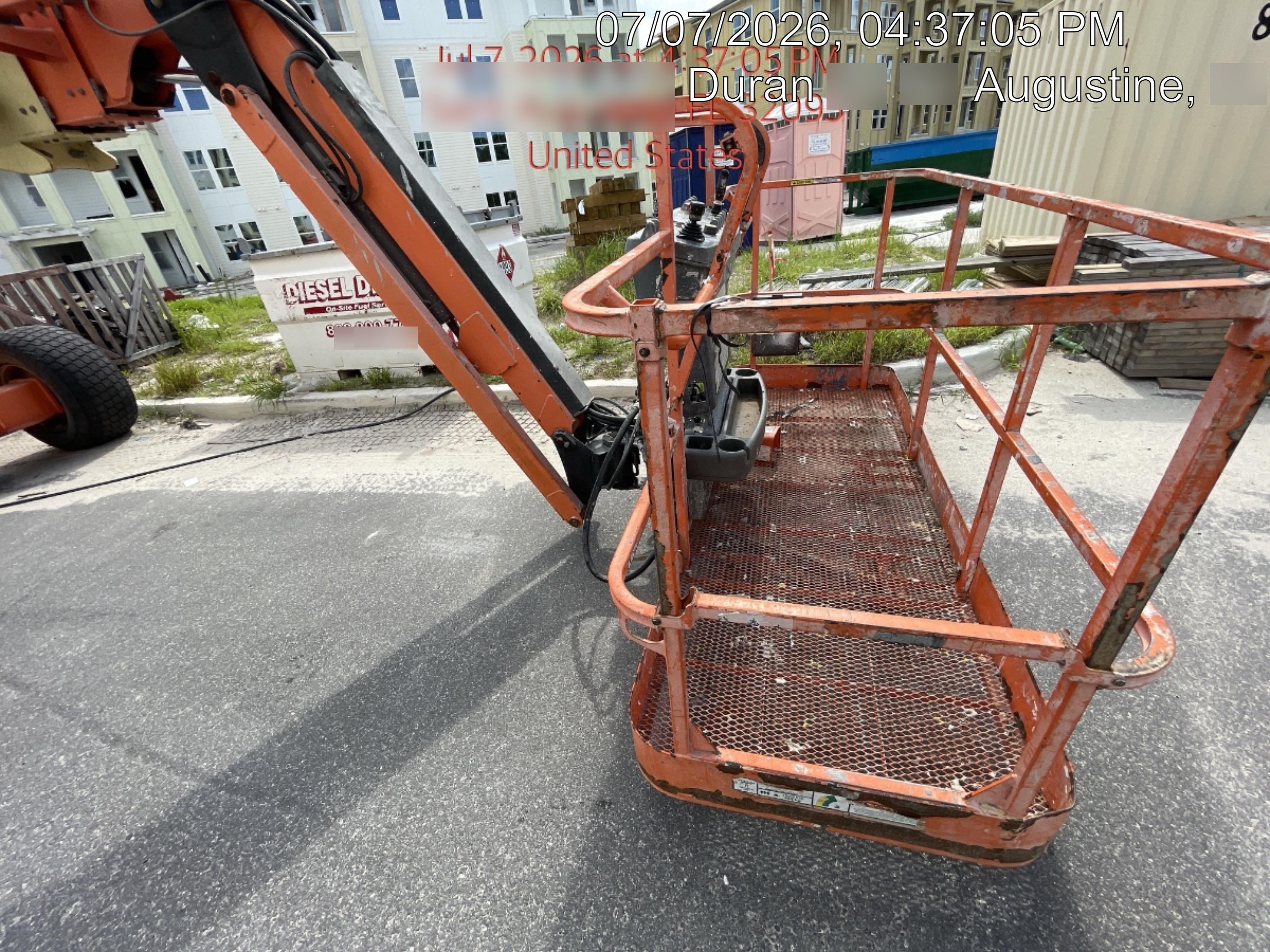 2019 JLG 660SJ