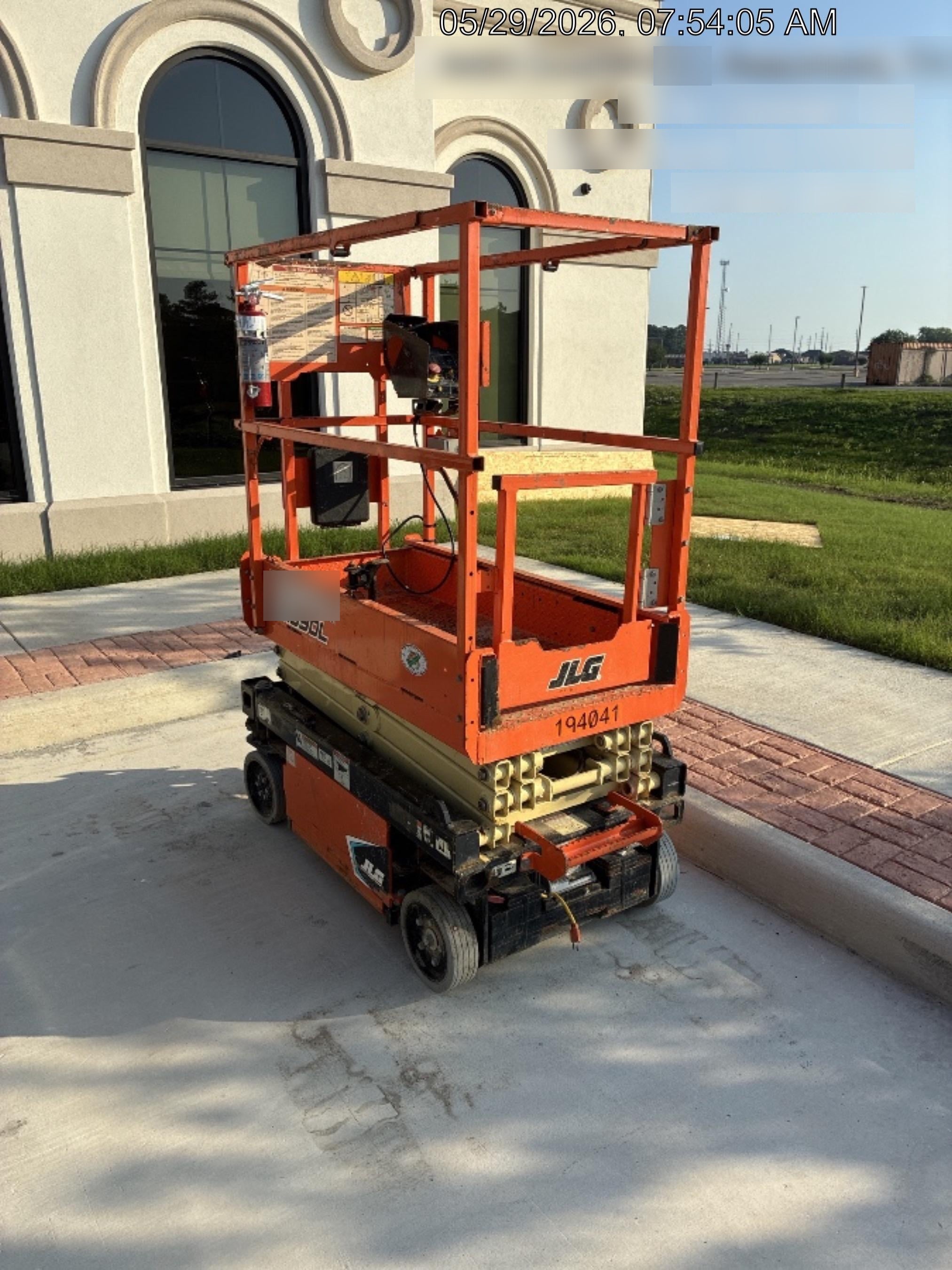 2021 JLG ES1330L