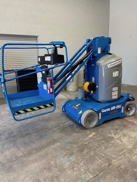 2020 GENIE GR-26J