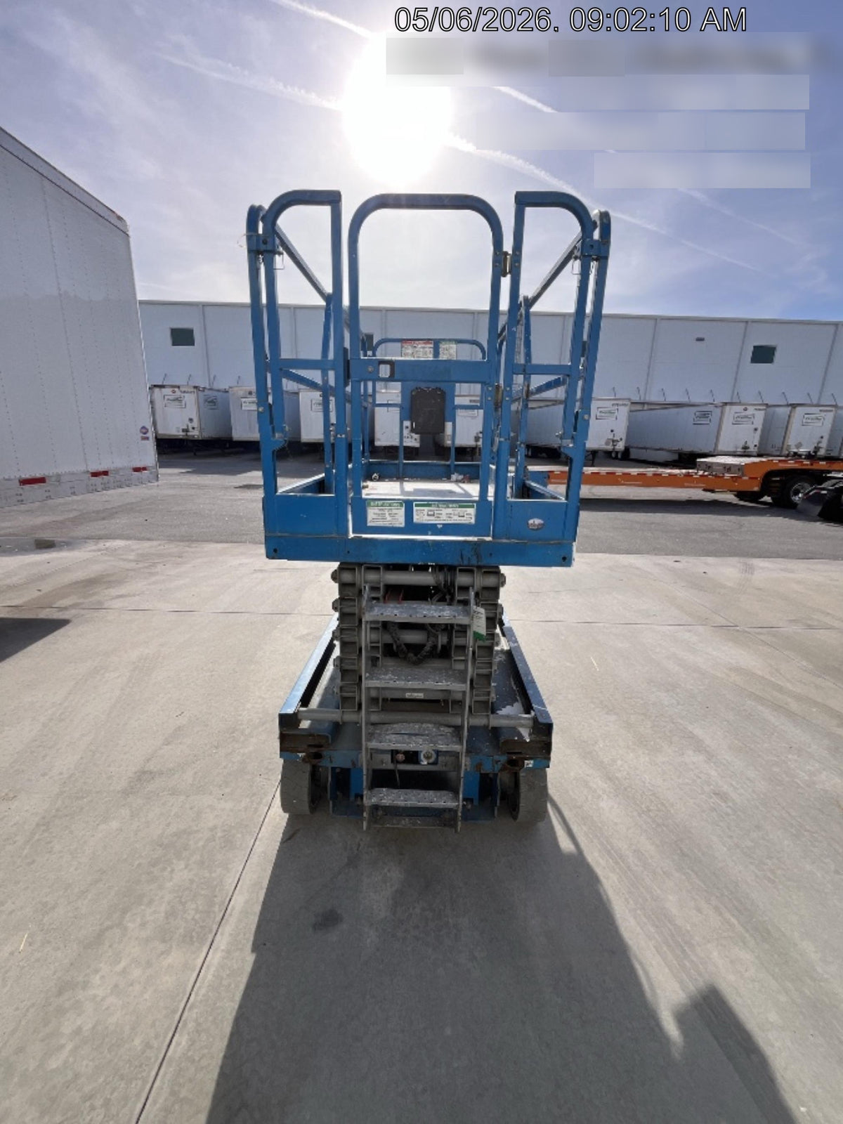 2019 Genie GS-4047 Folding rails with half height swing gate