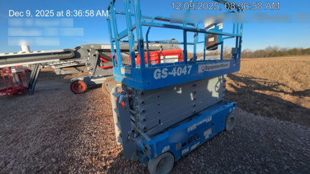 2019 Genie GS-4047 Folding rails with half height swing gate