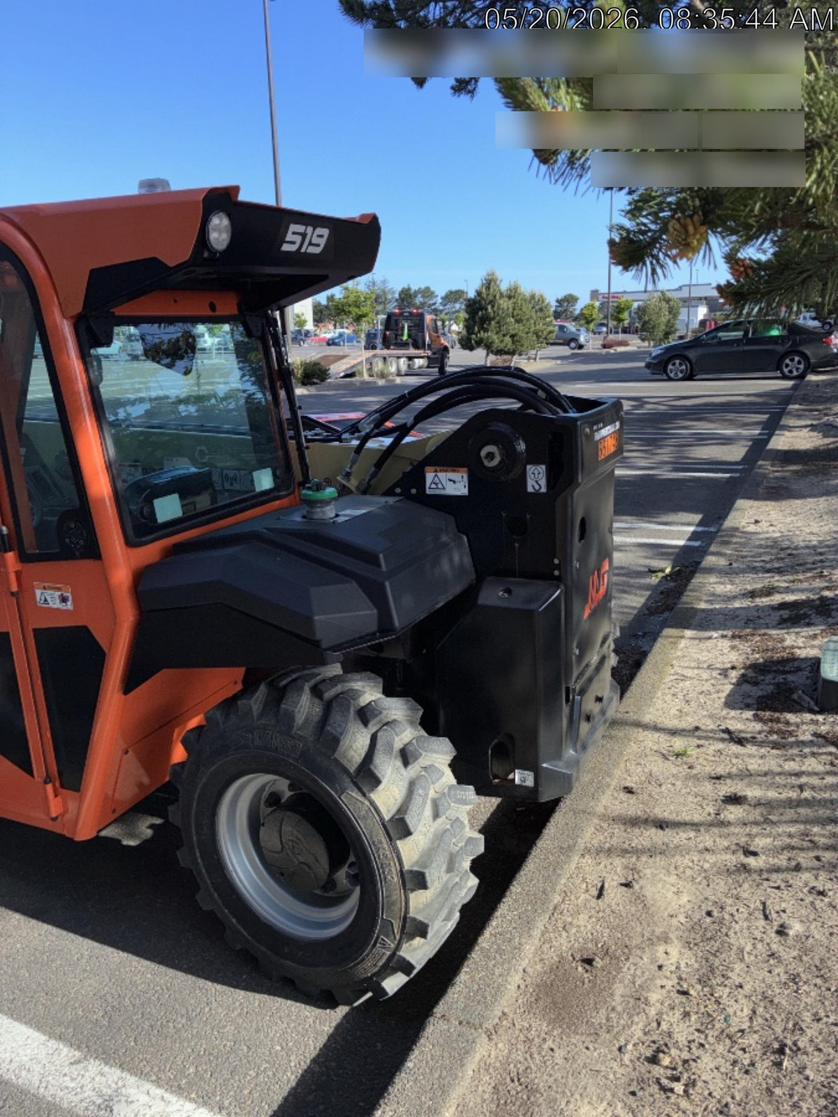 2025 JLG 519