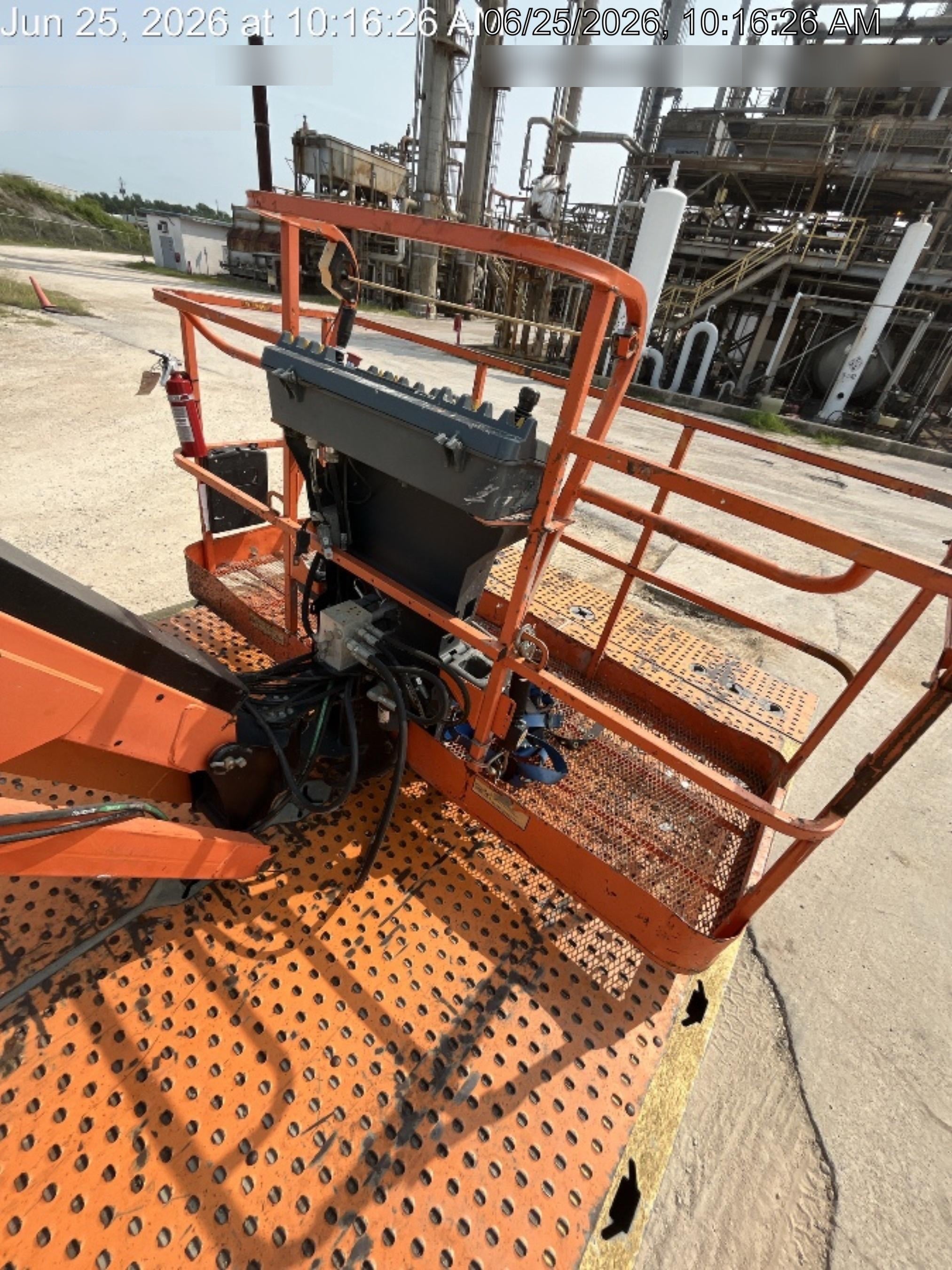 2019 JLG 660SJ