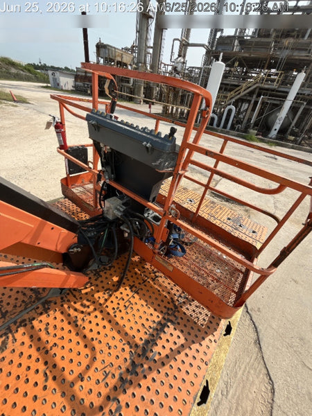2019 JLG 660SJ