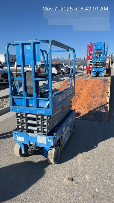 2019 Genie GS-1930 Fixed rails with chain Entry