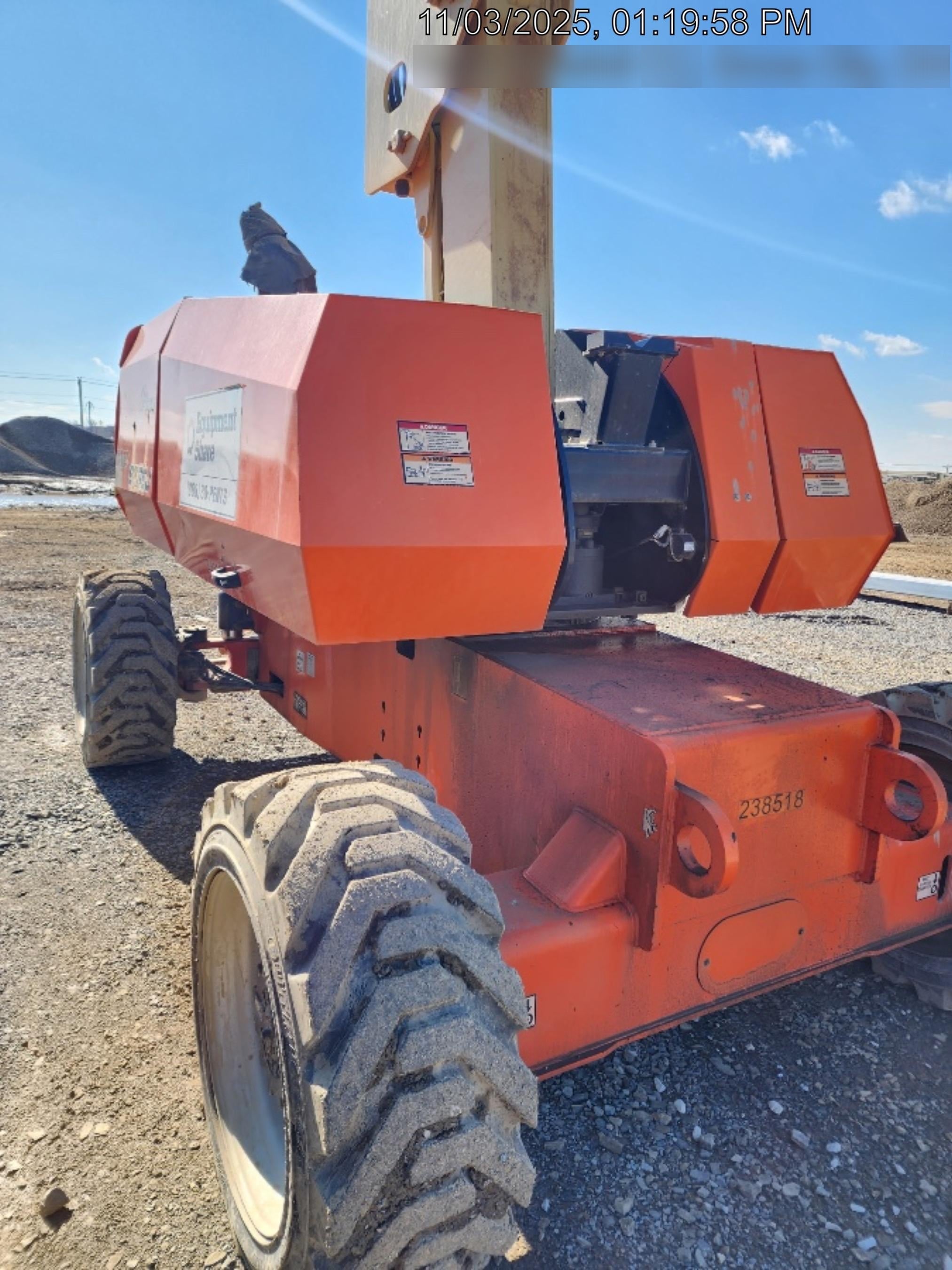2022 JLG 860SJ