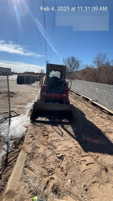 2022 TAKEUCHI TL8R2-R