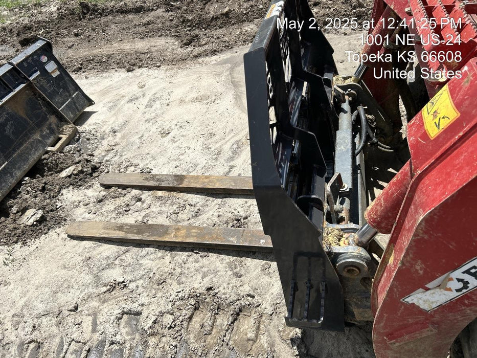 2022 PALADIN 48" Pallet Forks - Paladin