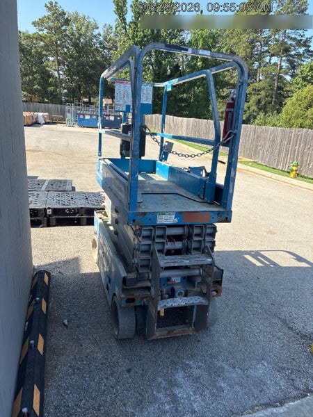 2019 Genie GS-1930 Fixed rails with chain Entry