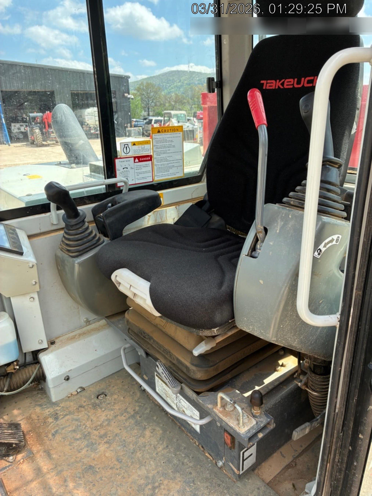 2025 TAKEUCHI TCR 50-2CR