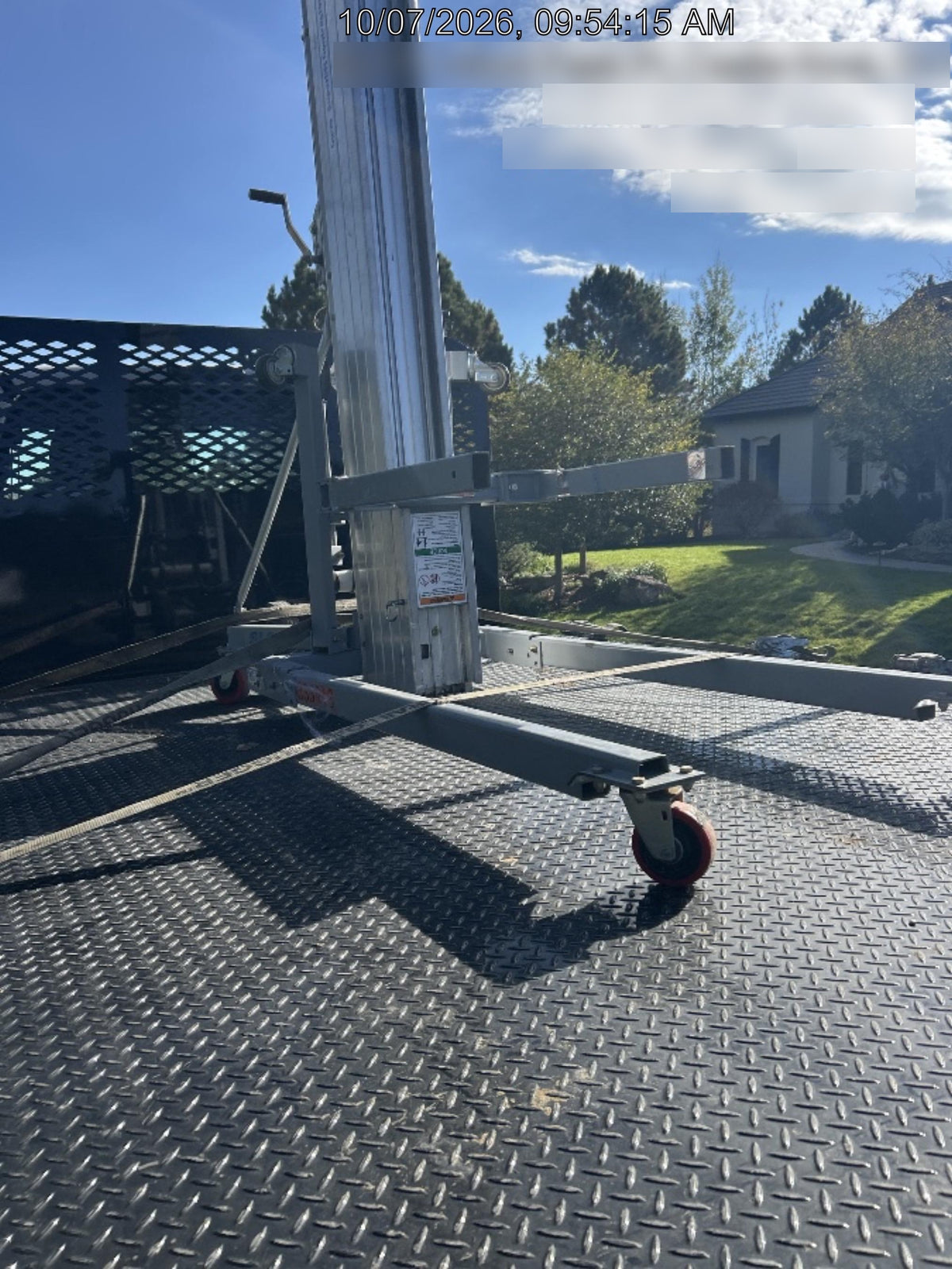 2023 GENIE SLC-24