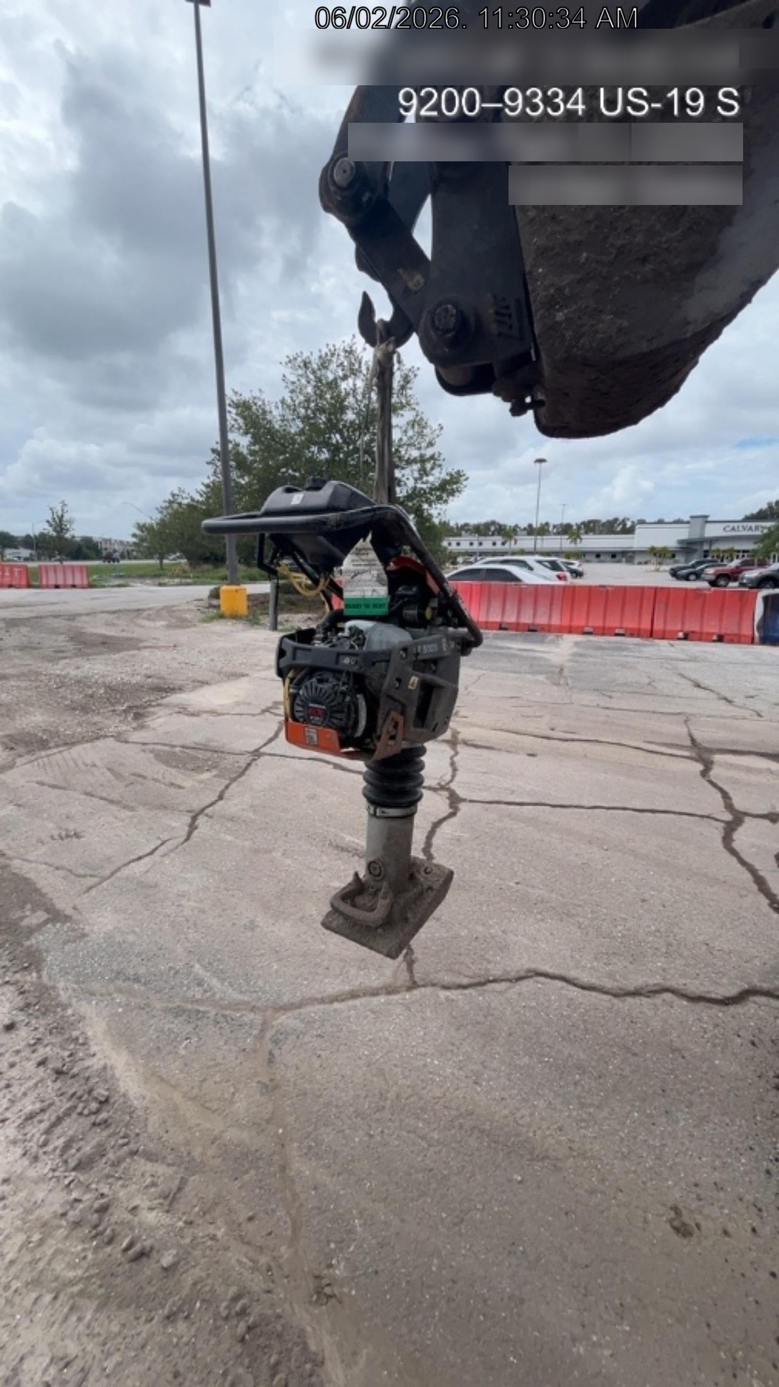 2024 HUSQVARNA LT5005