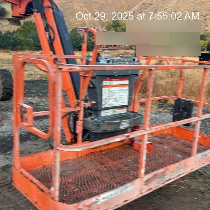 2020 JLG 660SJ