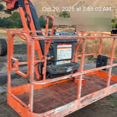 2020 JLG 660SJ