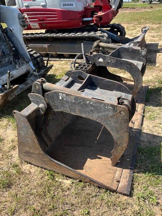 2020 PALADIN 76" Scrap Grapple Bucket - Paladin