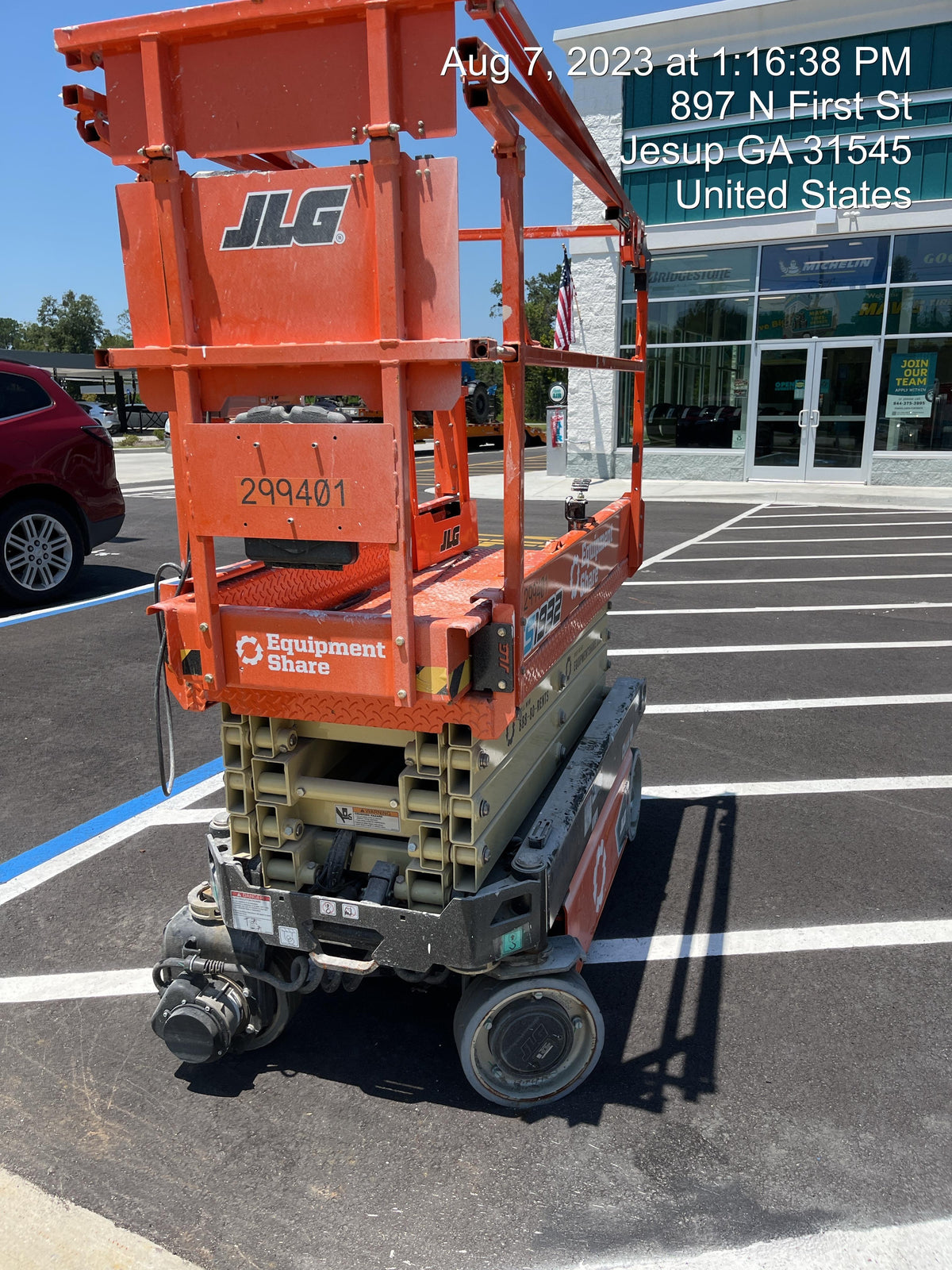 2023 JLG ES1932