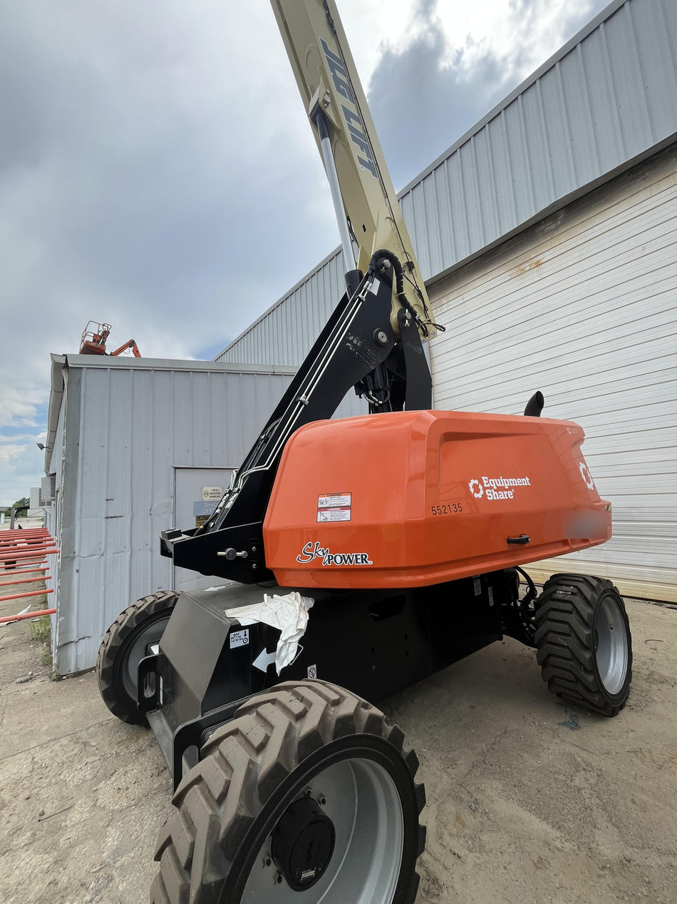 2025 JLG 660SJ