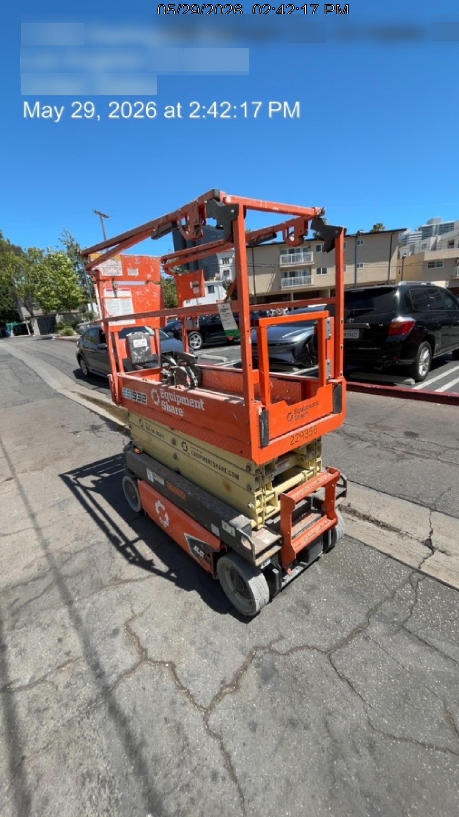 2022 JLG ES1932