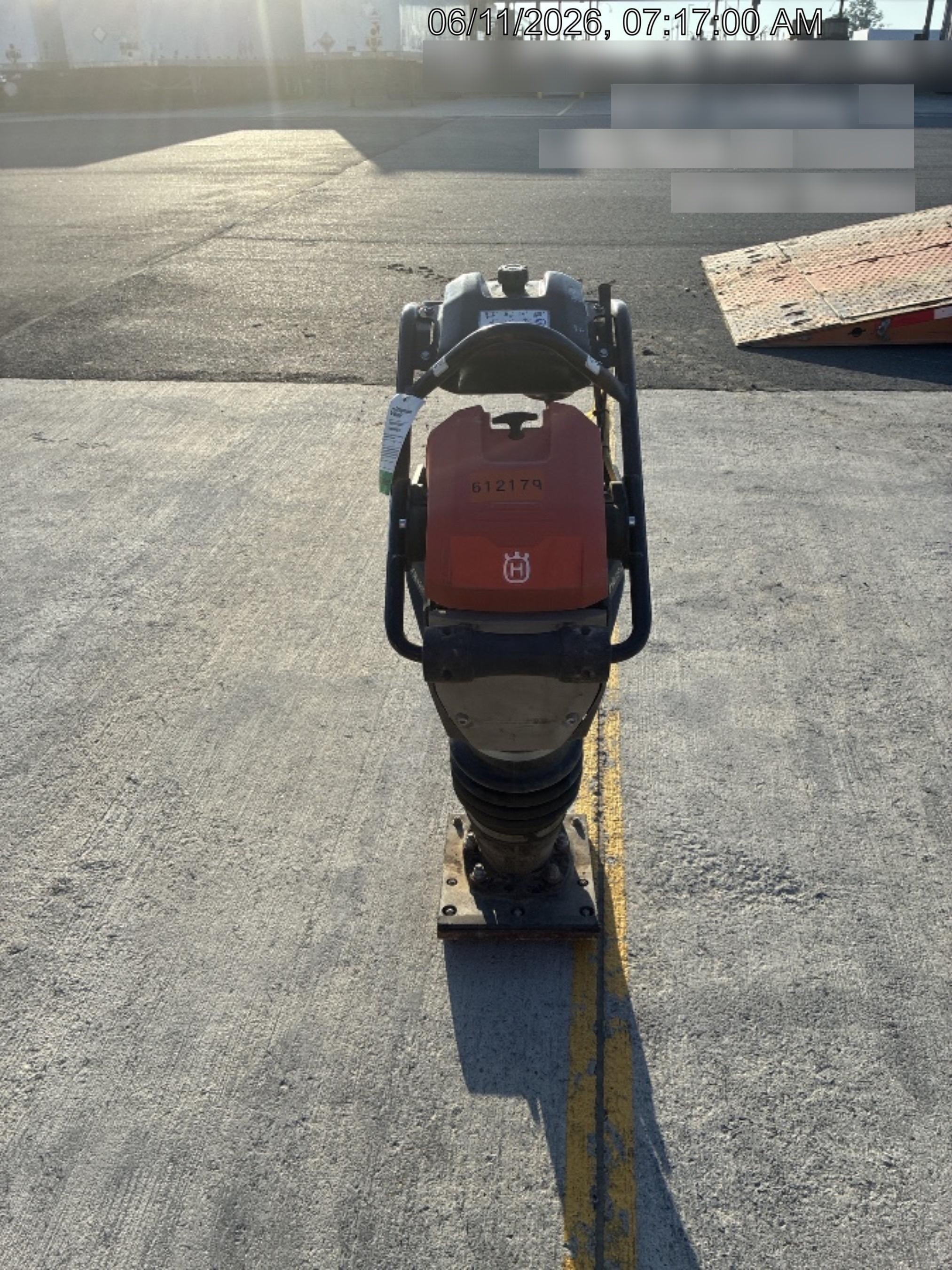 2025 HUSQVARNA LT6005