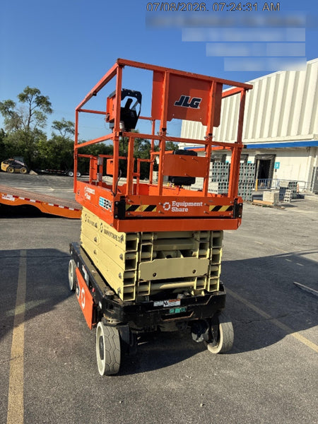 2022 JLG ES3246