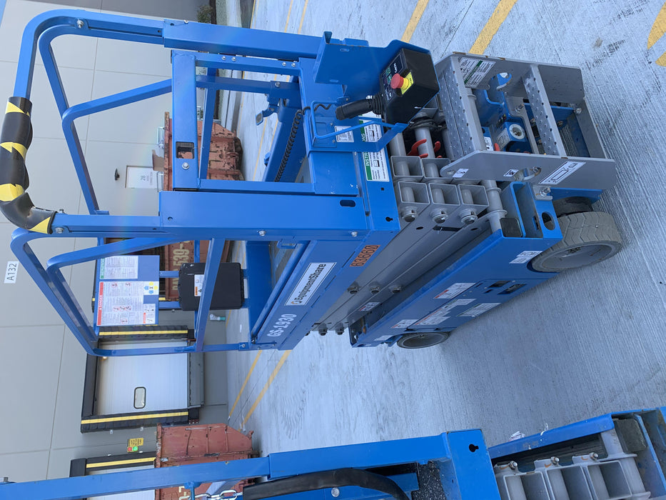 2020 Genie GS-1930 Solid Non Marking Tires, Beacon, Folding rails with half height swing gate