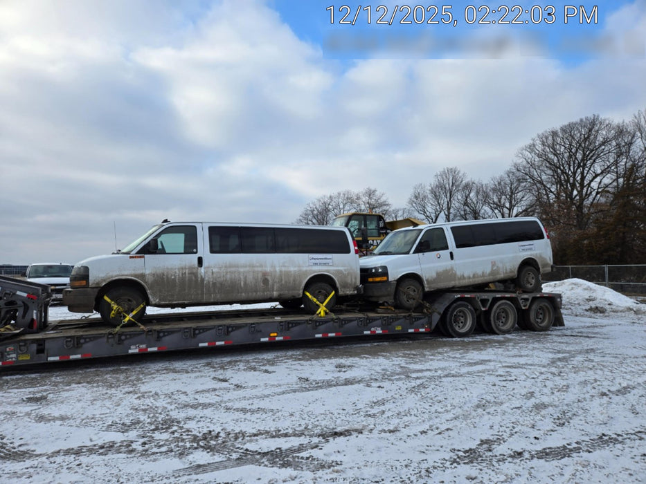 2023 CHEVROLET Express Van - Rental