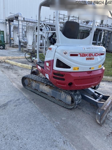 2022 TAKEUCHI TB235-2R