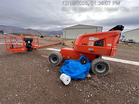 2021 JLG 400S
