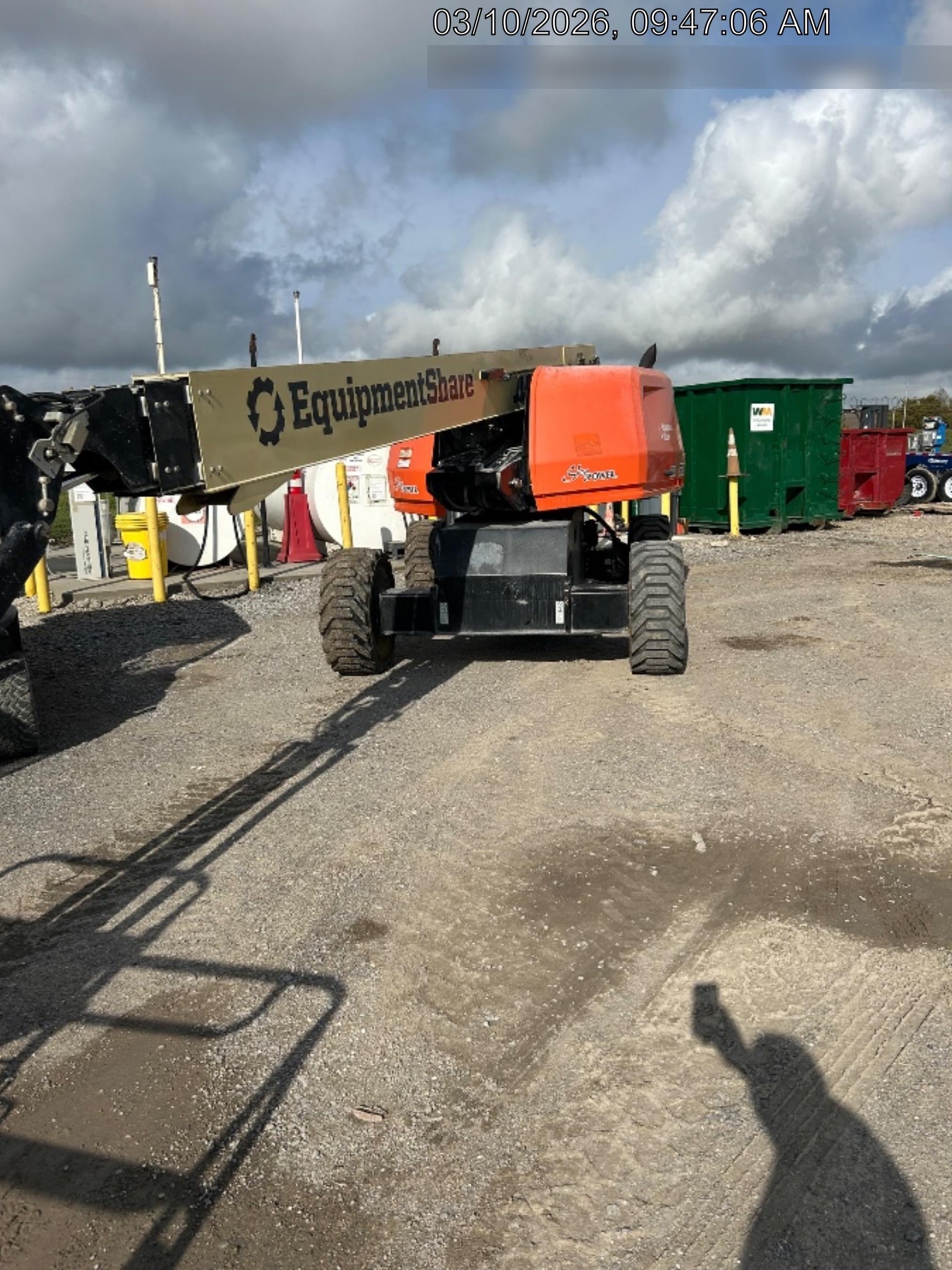 2023 JLG 660SJ