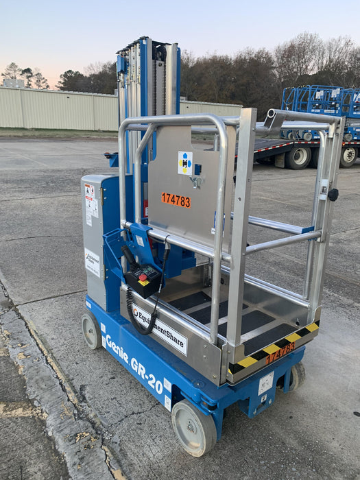 2021 GENIE GR-20
