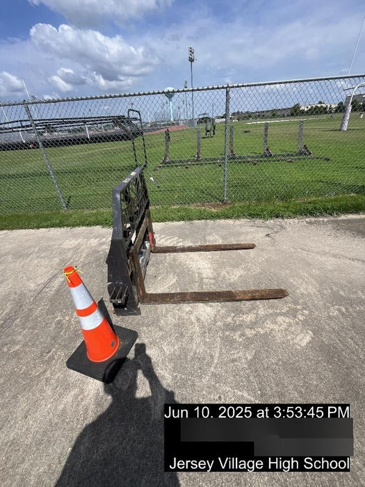 2020 PALADIN 48" Pallet Forks - Paladin