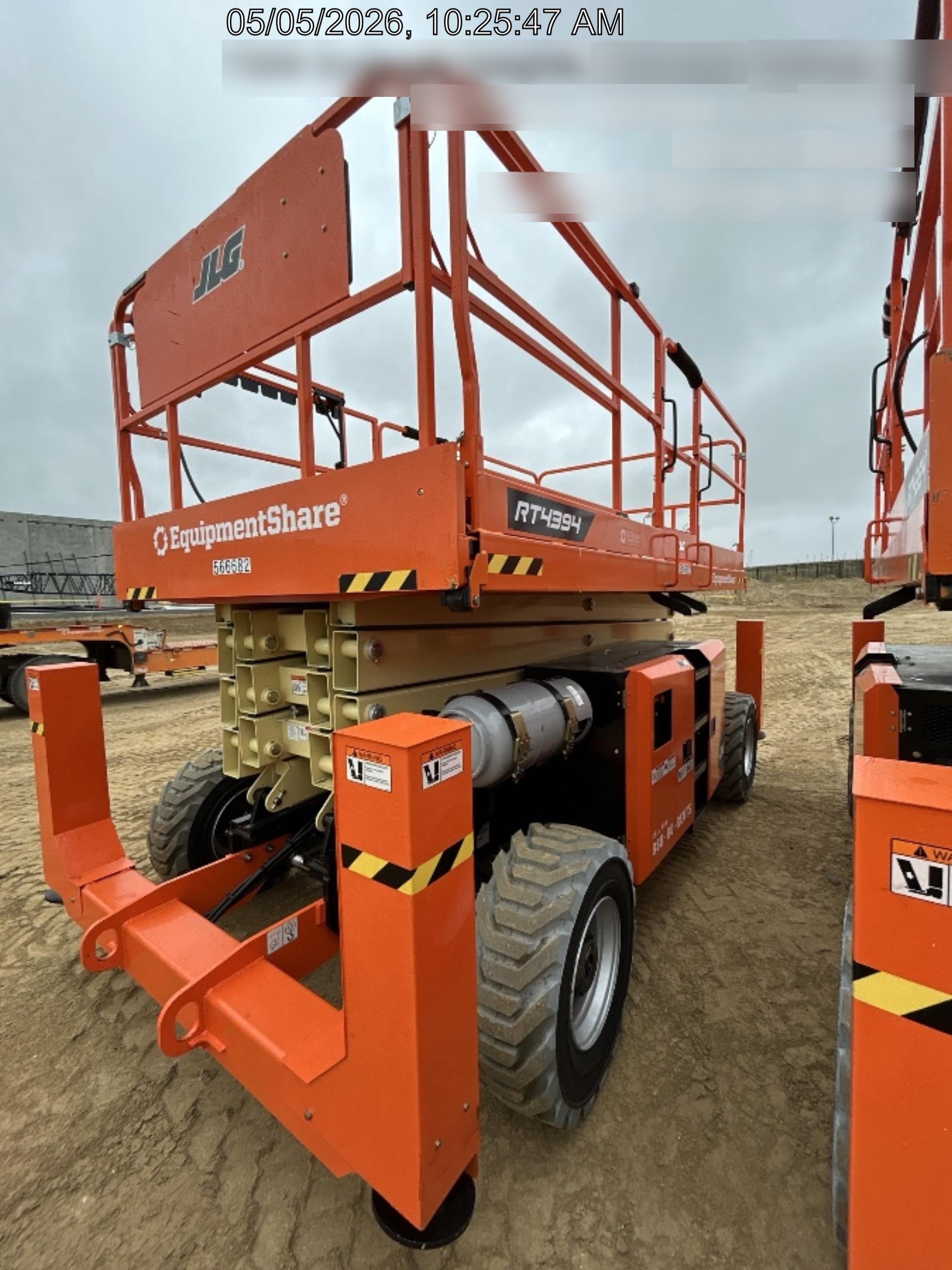 2025 JLG RT4394