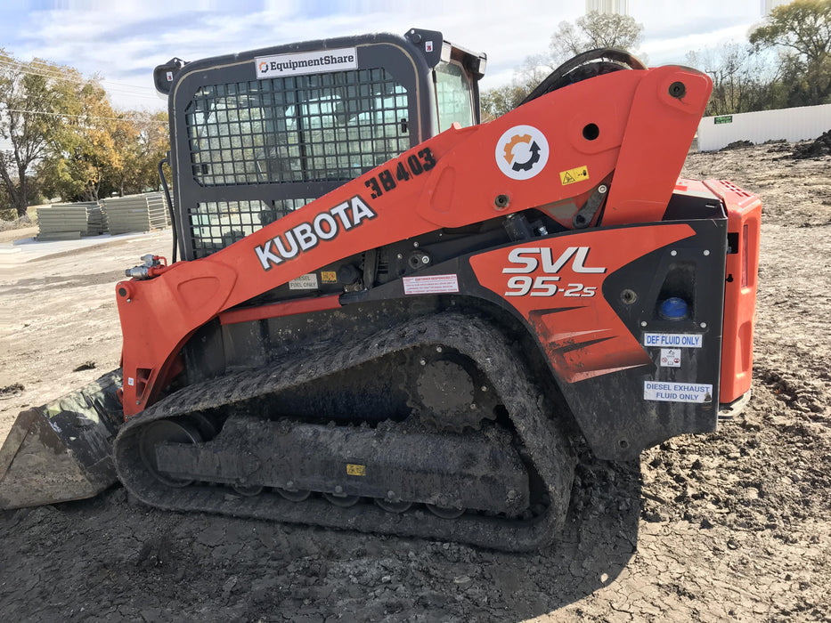 2019 Kubota SVL95-2S Cab/Heat/Air, Standard Tracks, Standard Flow, Hydraulic QC 80" HD w/ Smooth Cutting Edge