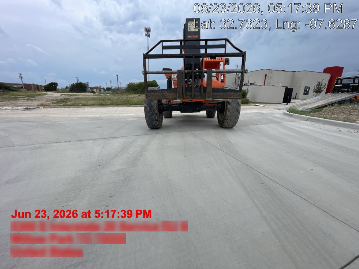 2023 SKYTRAK 8042
