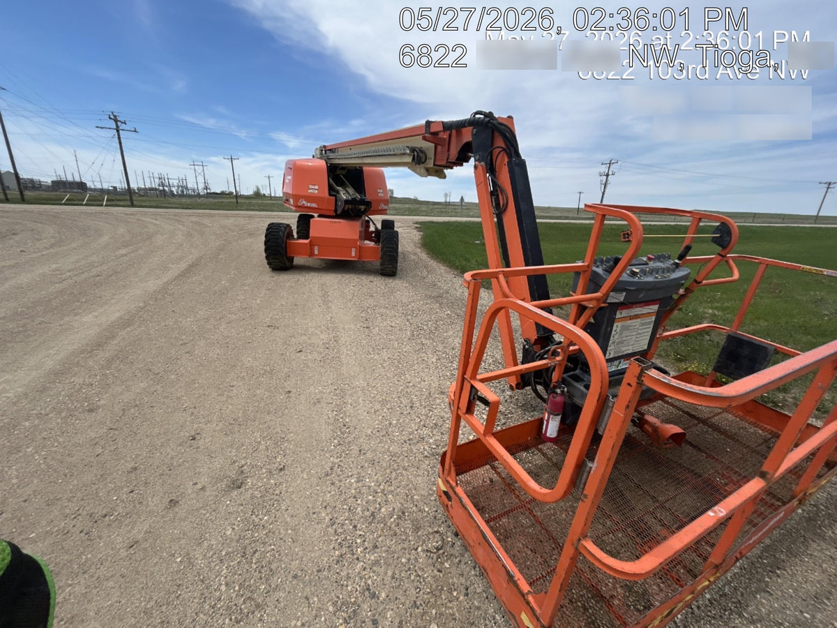 2022 JLG 660SJ