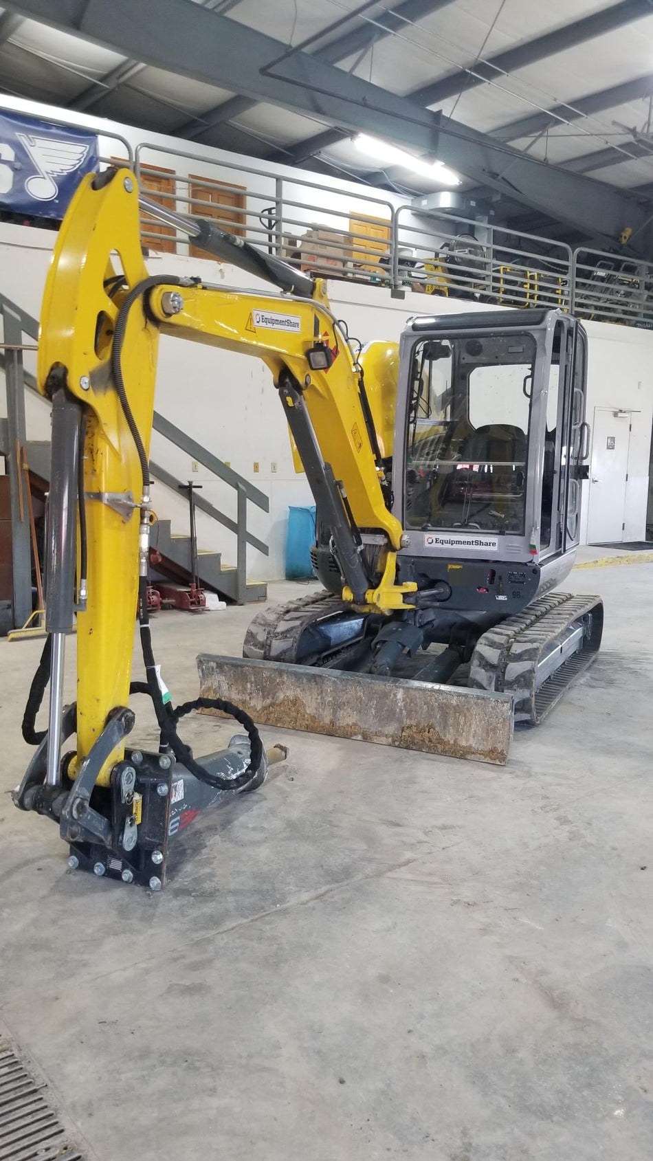 2018 Wacker Neuson EZ53 Wacker Neuson EZ53 12K Excavator, TRK,LGD,CAB,PC, Manual QC, Hydraulic Thumb, Buckets: 24", 18 12"