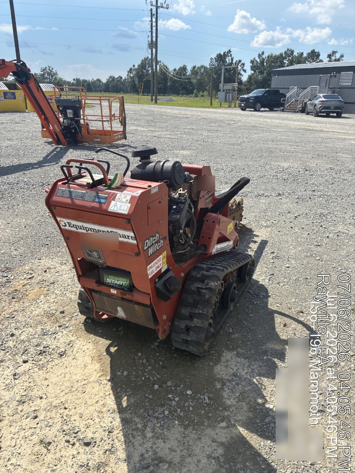 2020 DITCH WITCH C24XA
