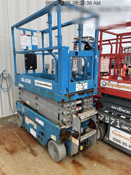 2020 Genie GS-1930 Solid Non Marking Tires, Beacon, Folding rails with half height swing gate