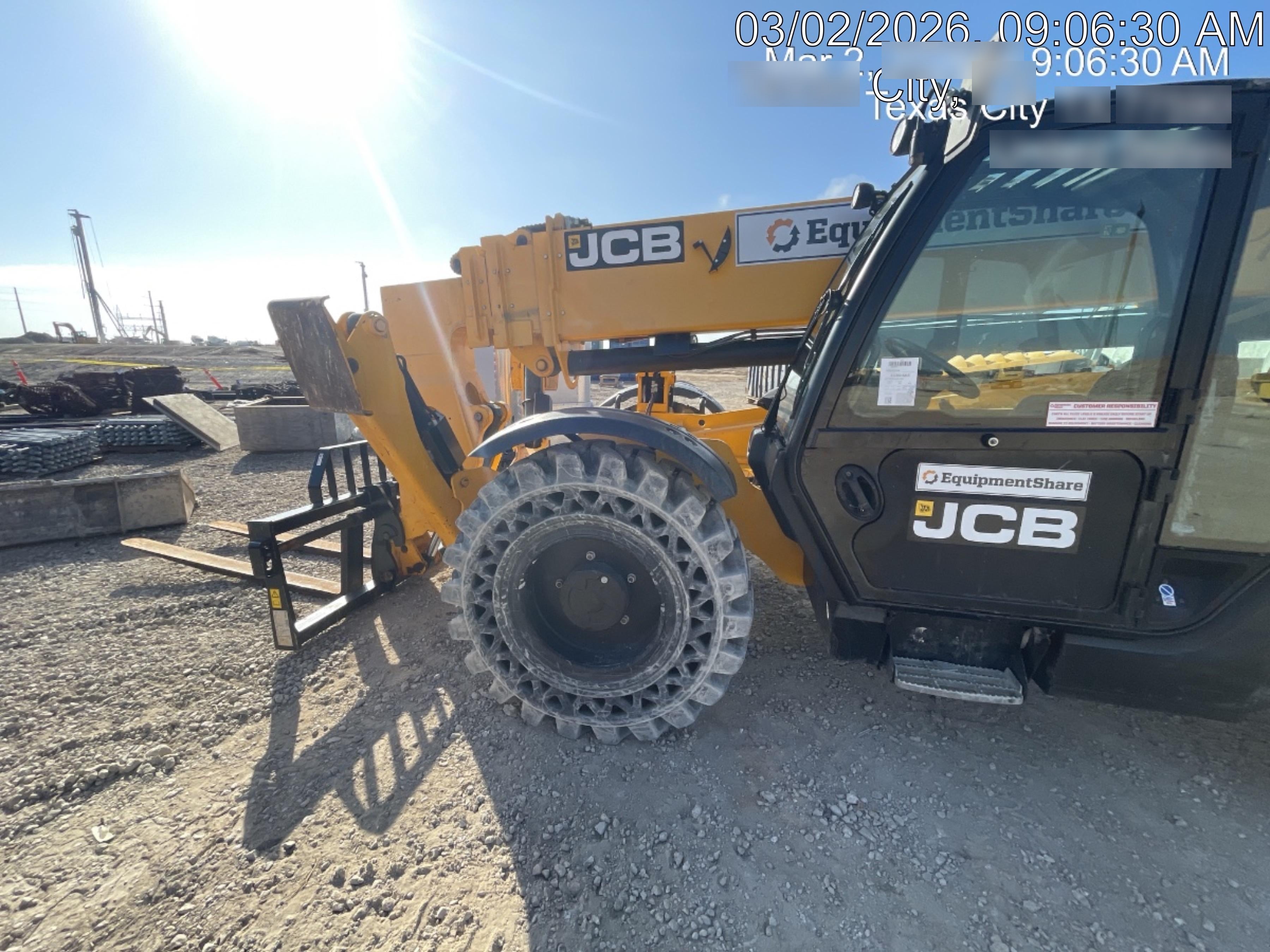 2022 JCB 512-56