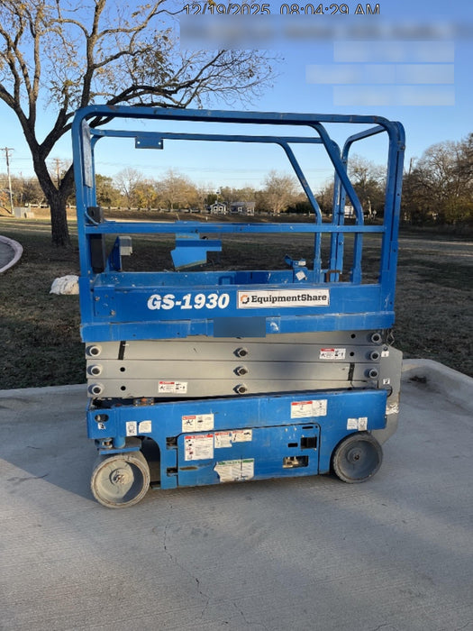 2019 Genie GS-1930 Fixed Rails with Chain Entry