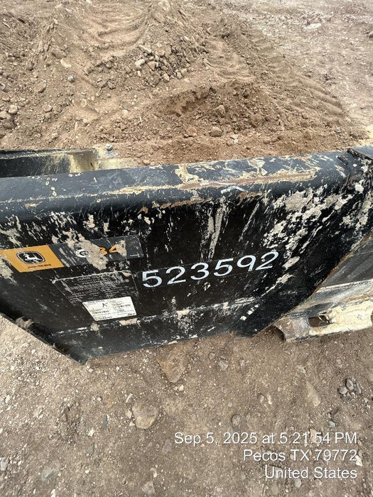 2025 JOHN DEERE 84" Bucket - John Deere