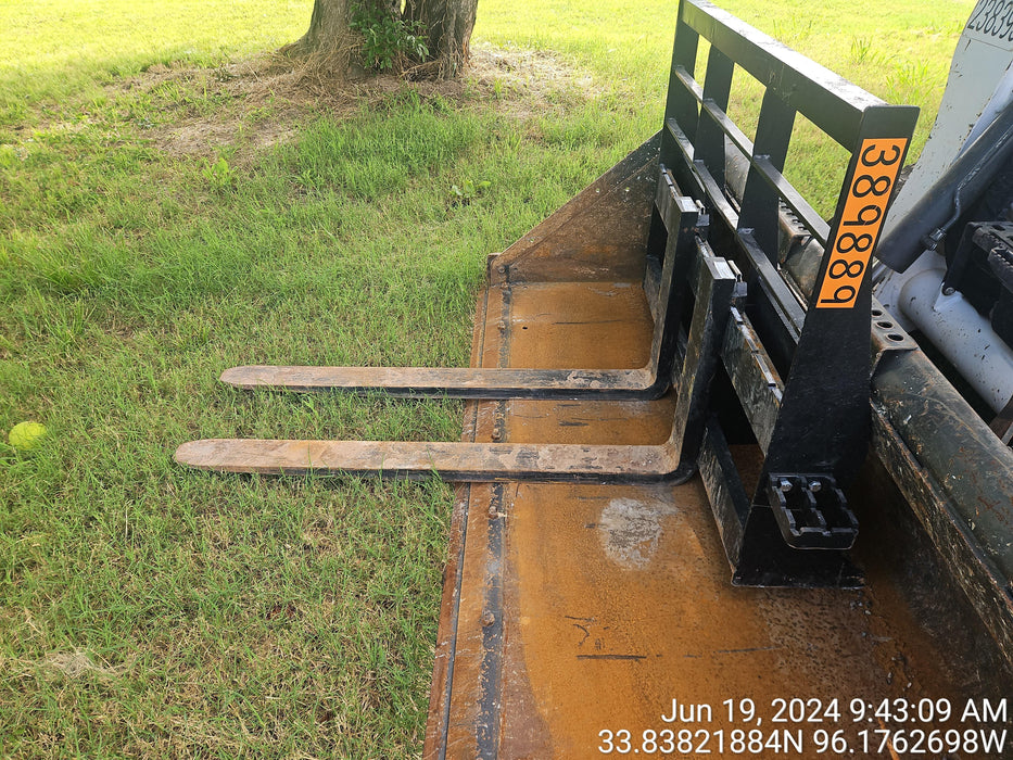 2024 ARROW MATERIAL HANDLING 48" Pallet Forks - Arrow