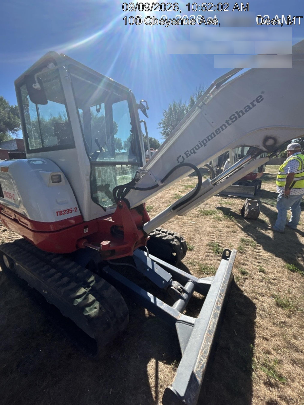 2025 TAKEUCHI TB235-2CR