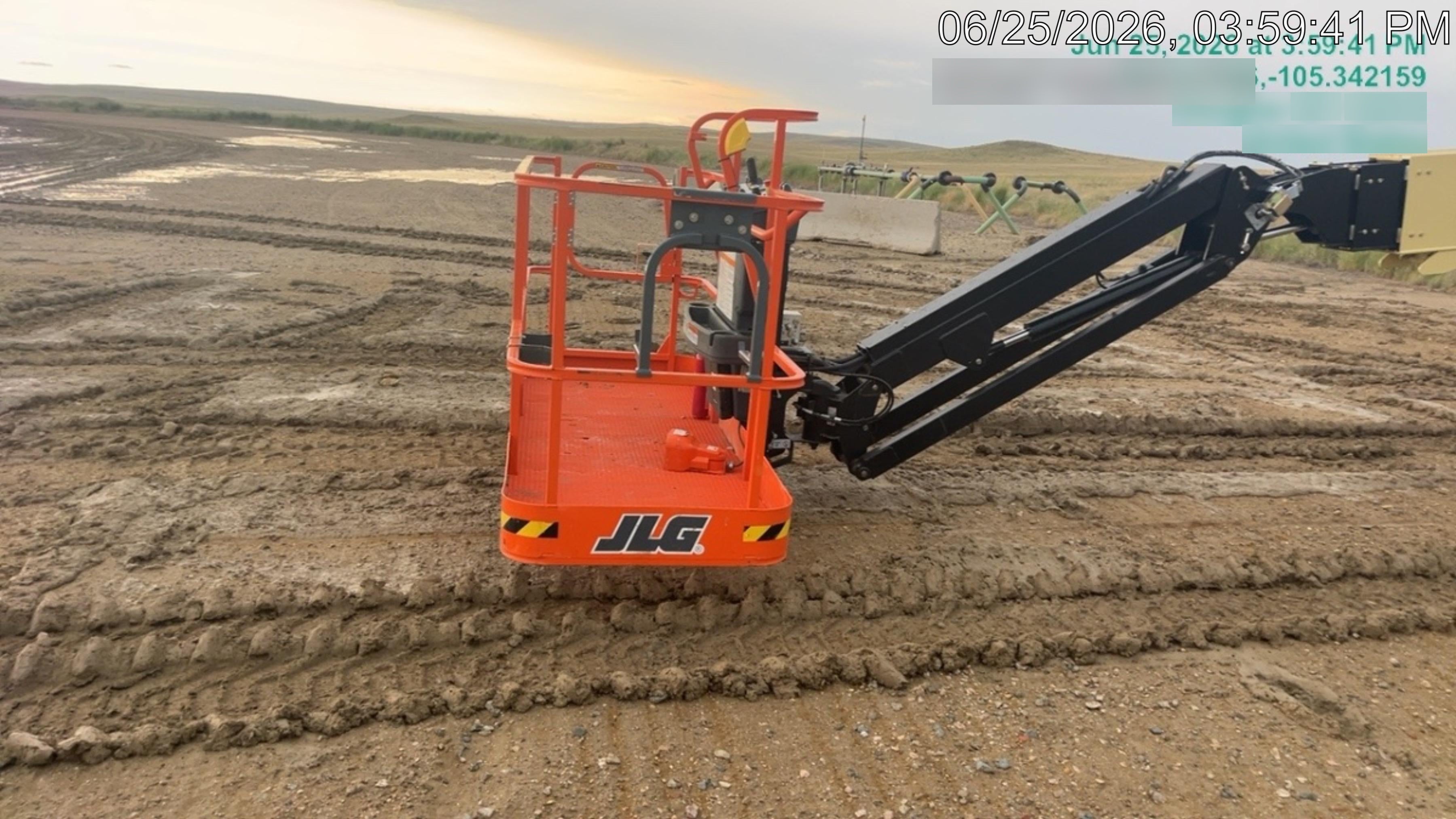 2025 JLG 660SJ