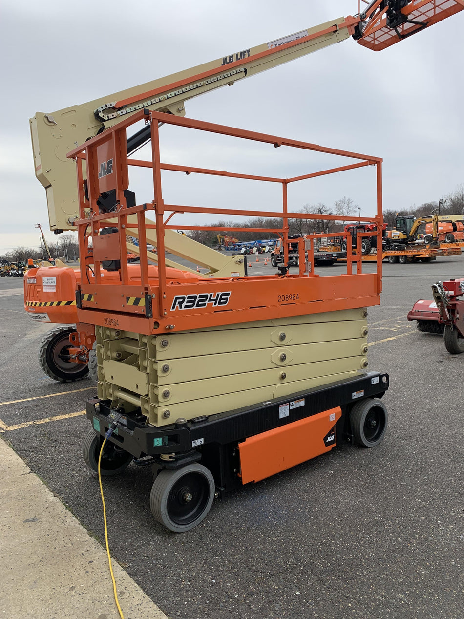 2022 JLG R3246