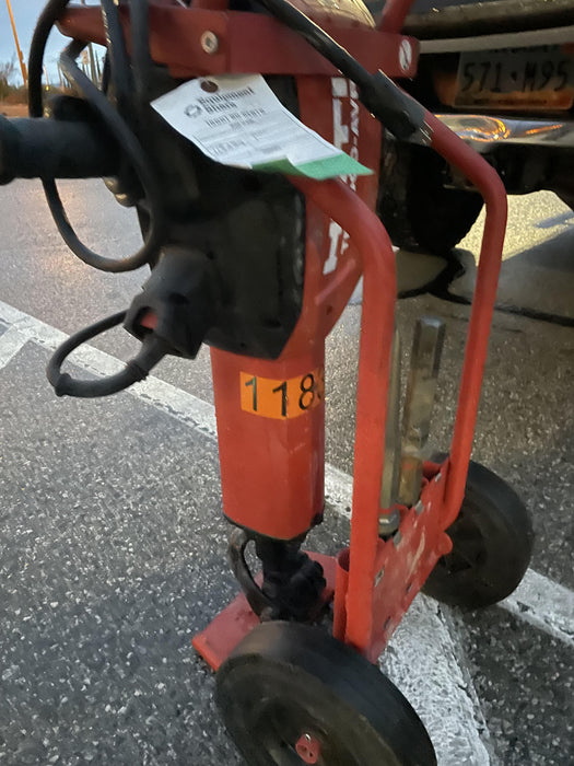 2020 HILTI TE 3000-AVR