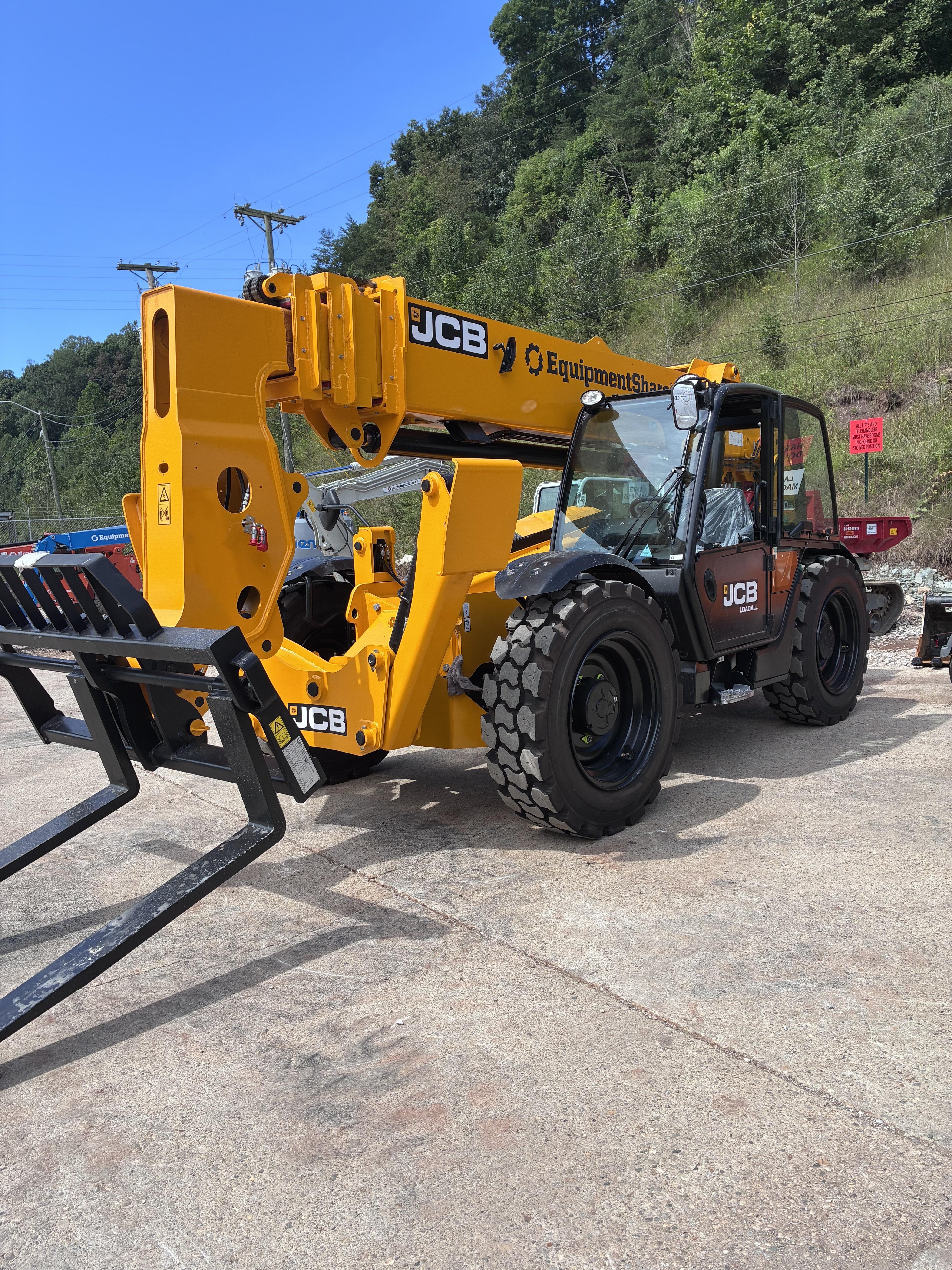 2026 JCB 510-56