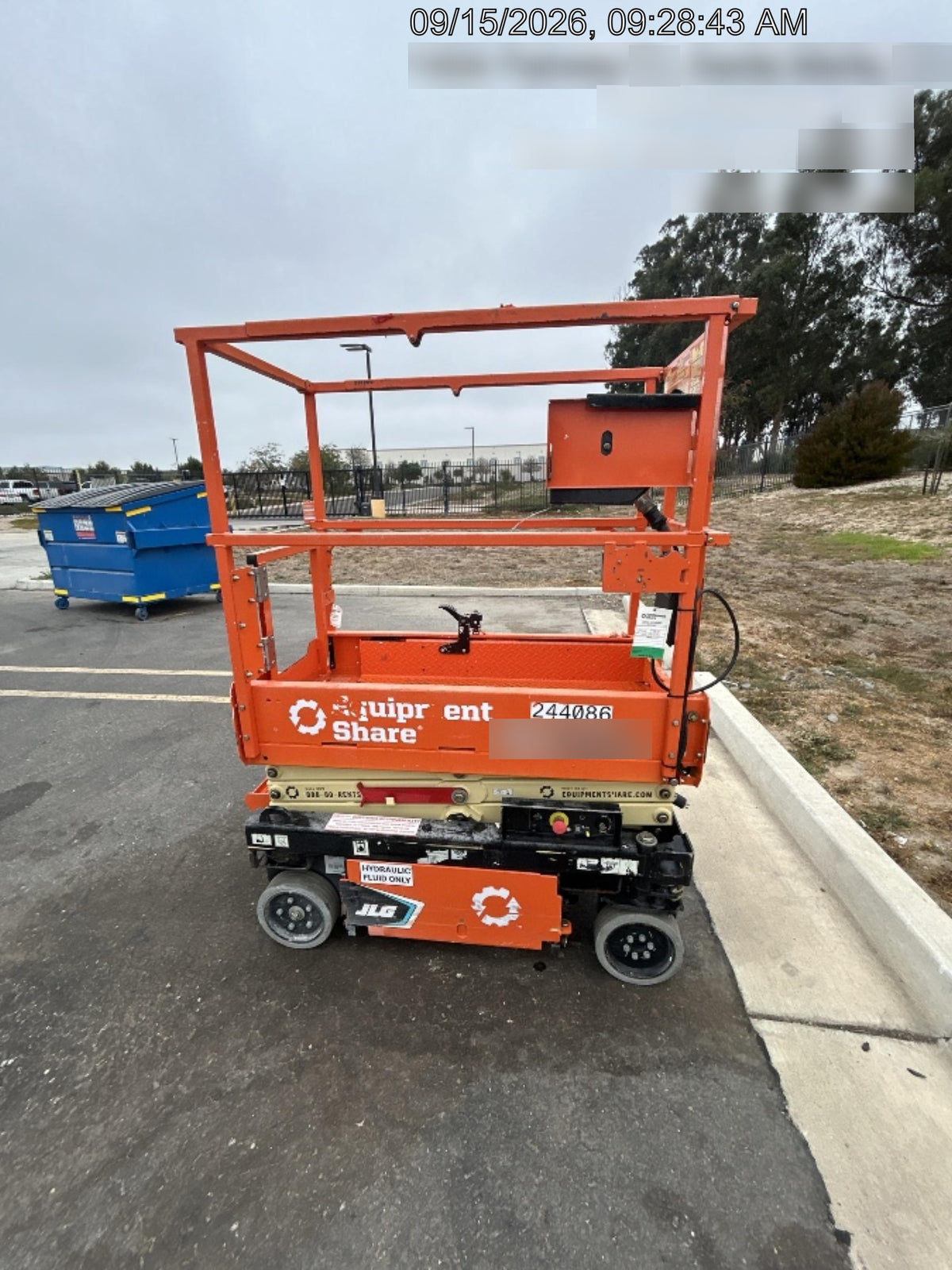 2022 JLG ES1330L